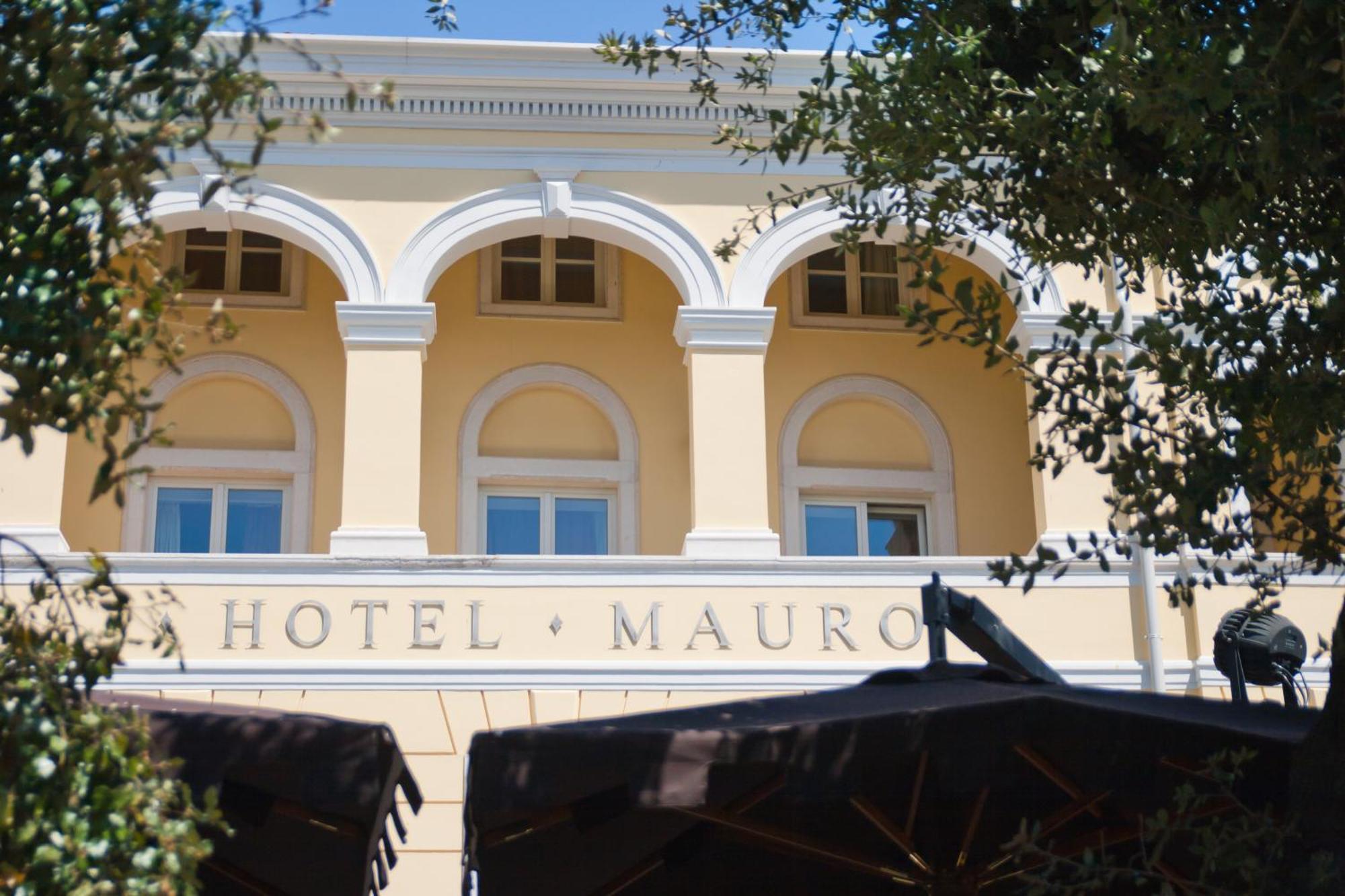 Boutique Hotel Mauro Poreč Buitenkant foto
