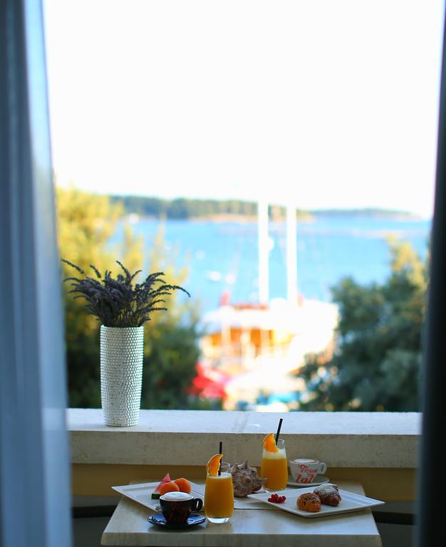 Boutique Hotel Mauro Poreč Buitenkant foto