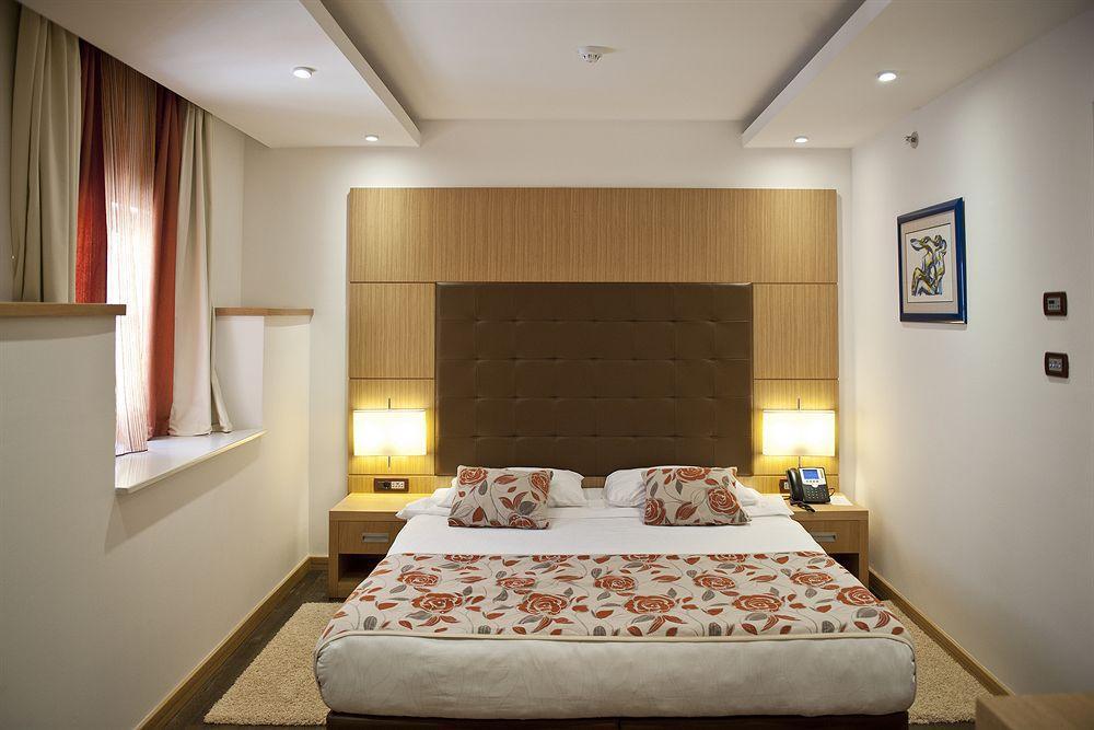 Boutique Hotel Mauro Poreč Buitenkant foto