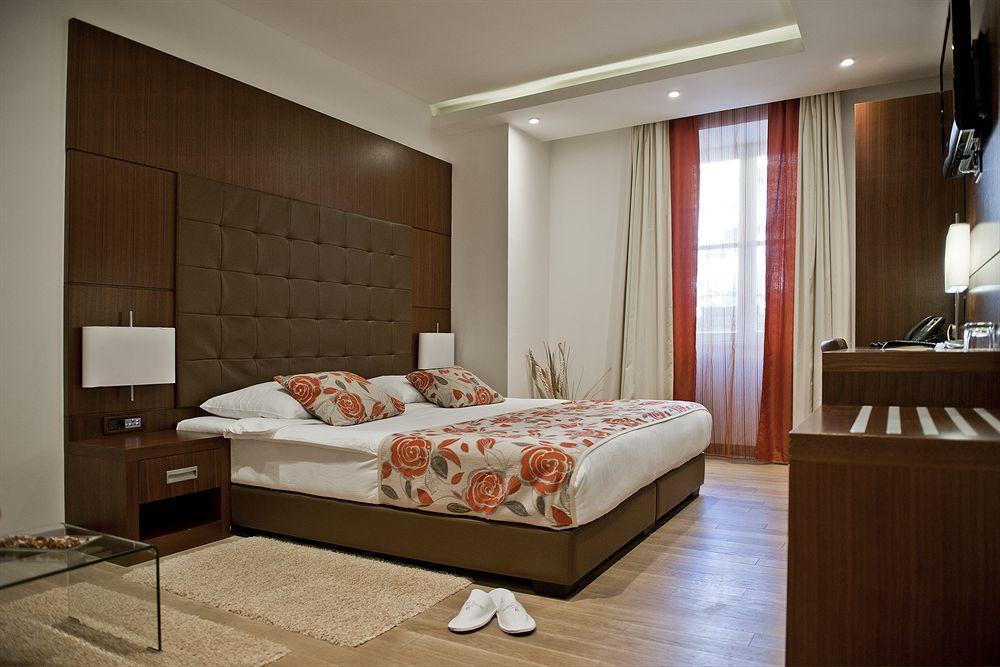 Boutique Hotel Mauro Poreč Buitenkant foto