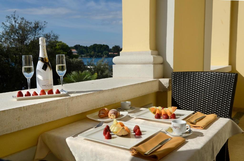 Boutique Hotel Mauro Poreč Buitenkant foto
