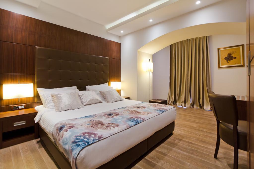 Boutique Hotel Mauro Poreč Buitenkant foto